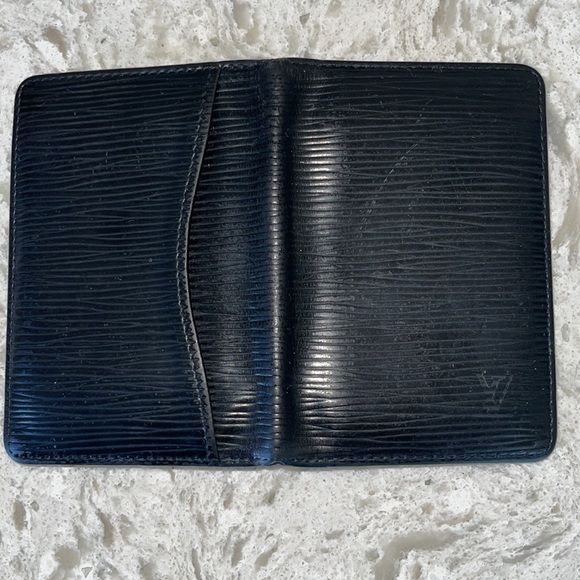 LV cardholder Epi leather - Picture 4 of 7